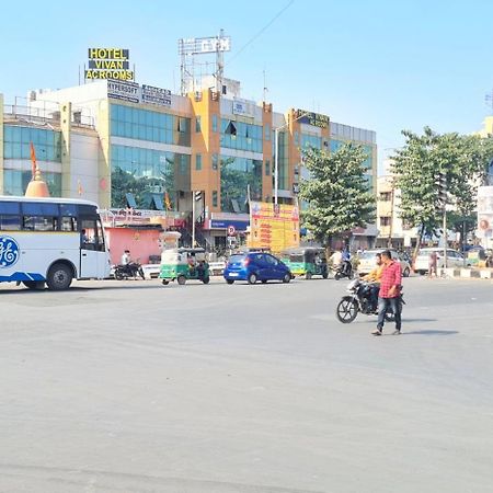 Hotel Vivan Vadodara Buitenkant foto