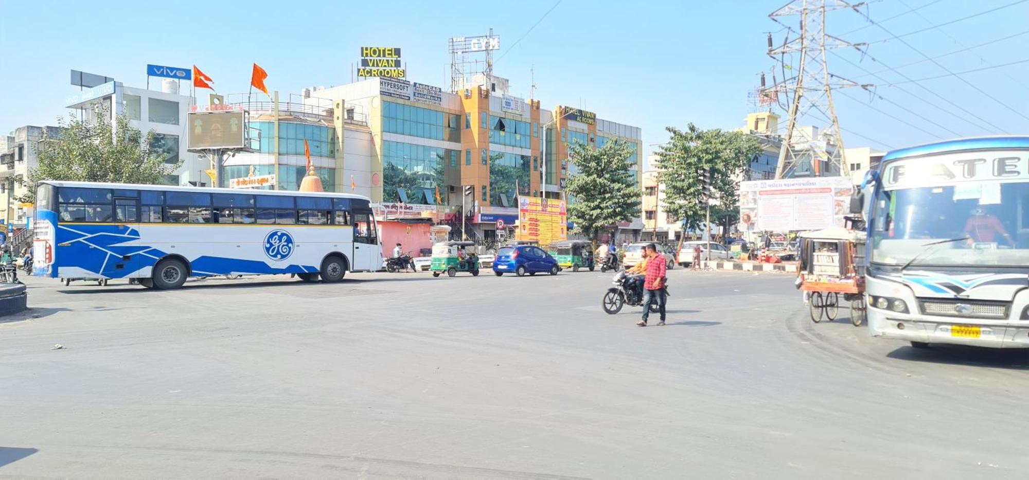 Hotel Vivan Vadodara Buitenkant foto